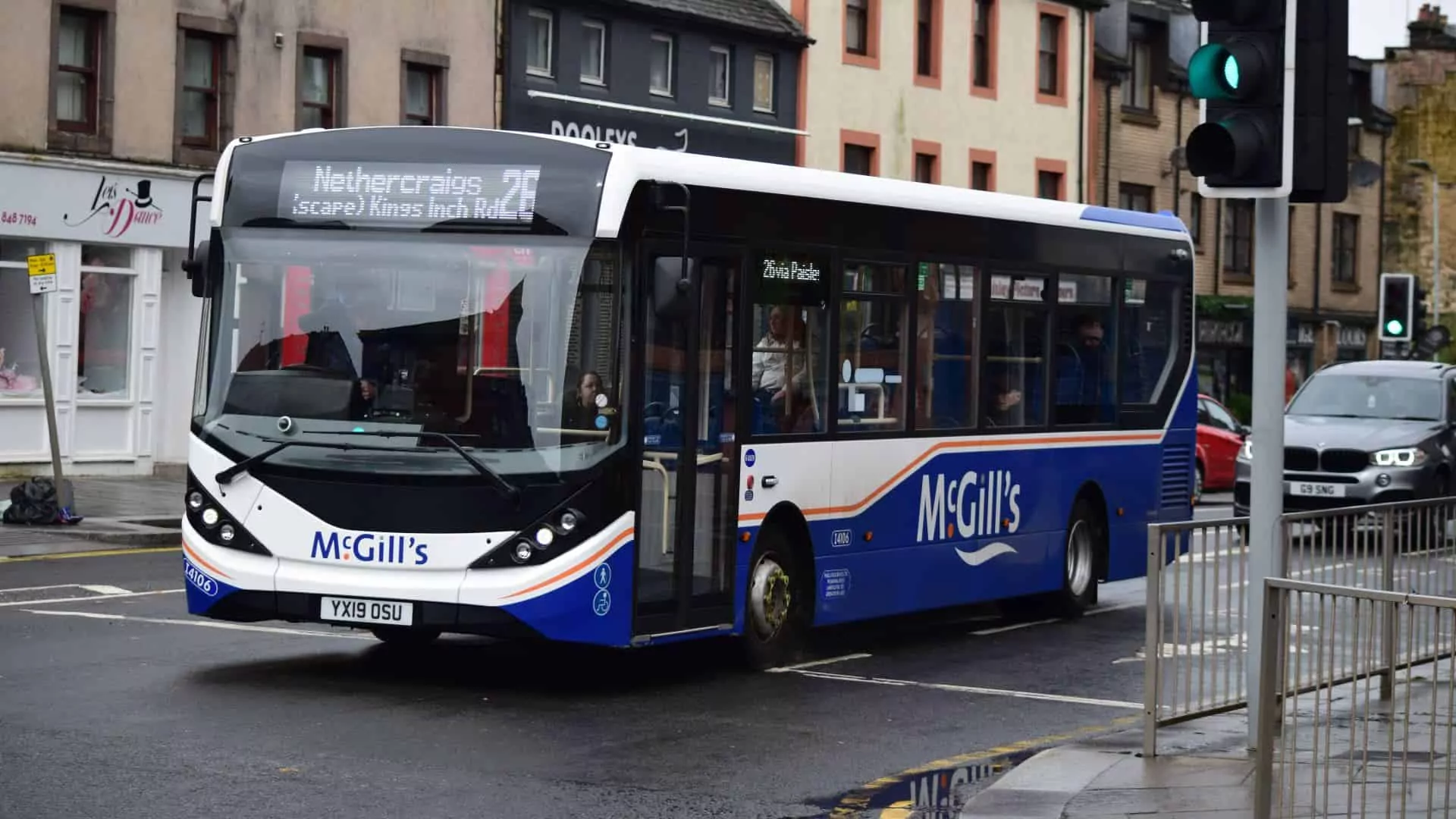 McGills I4106, Causeyside Street, Paisley